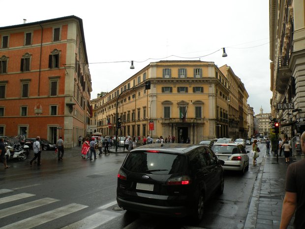  Via Del Tritone